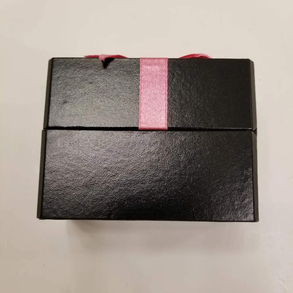 🔻REDUCED❣Sleek Black Rectangular Gift Box Pink Bow Watch Bracelet Necklace Pill